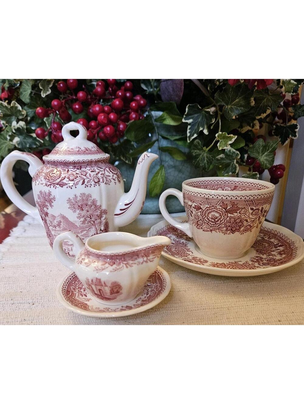 Villeroy & Boch Burgenland Red Set Teapot Cup Saucer Mini Sauce Boat Underplate